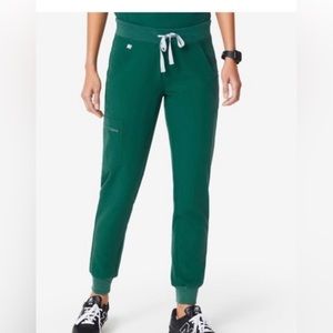 Figs small joggers in hunter green.